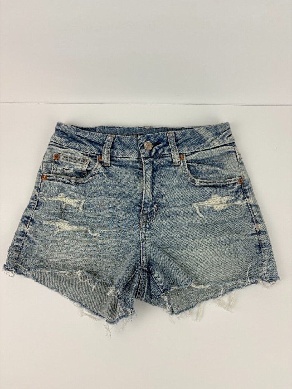 AE Curvy Hi-Rise Shortie Jean Denim Shorts Raw Hem Distressed Light Wash Size 2